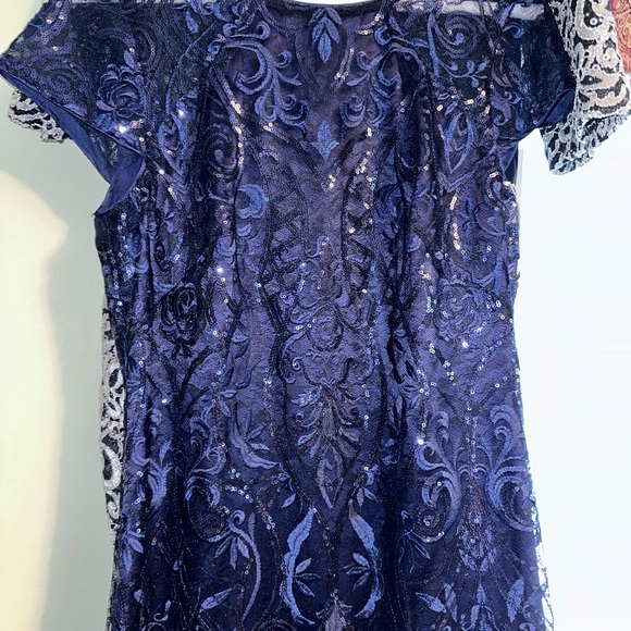 Elegant Blue Lace Dress size 8 Vince Camuto NWOT - Picture 1 of 8